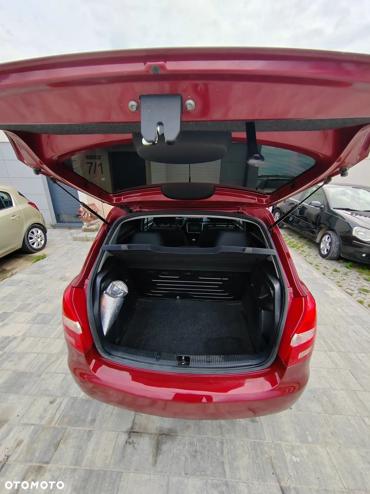 Skoda Fabia 1.2 HTP SPECIAL - 5