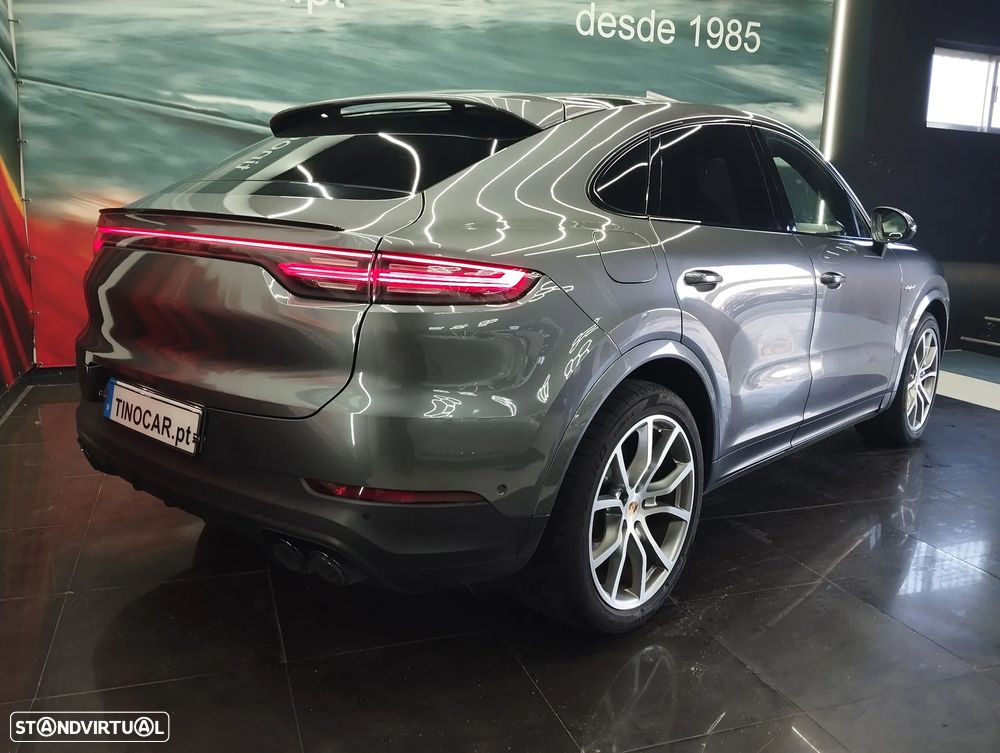 Porsche Cayenne Coupé E-Hybrid - 5