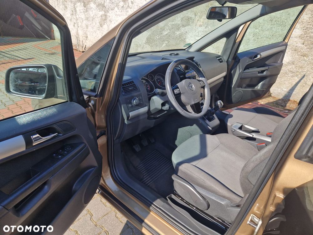 Opel Zafira 1.6 ECOFLEX Family Plus - 8