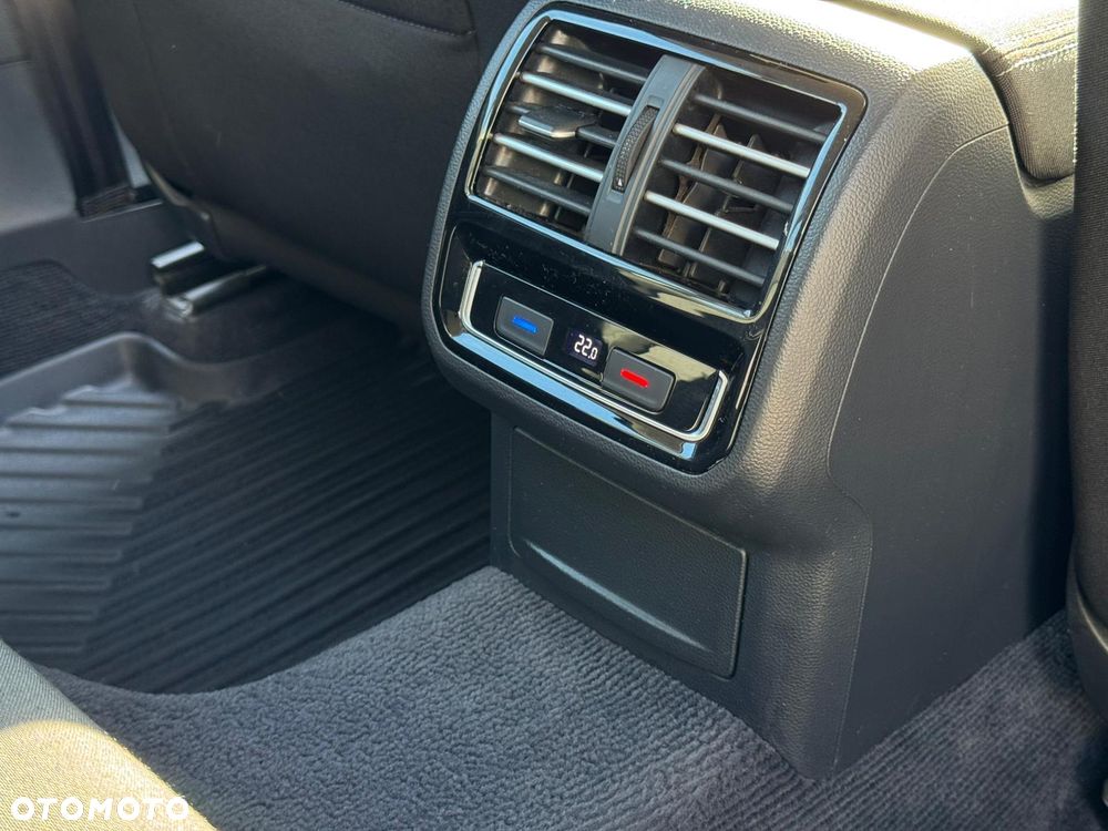 Volkswagen Passat 2.0 TDI BMT Comfortline - 9