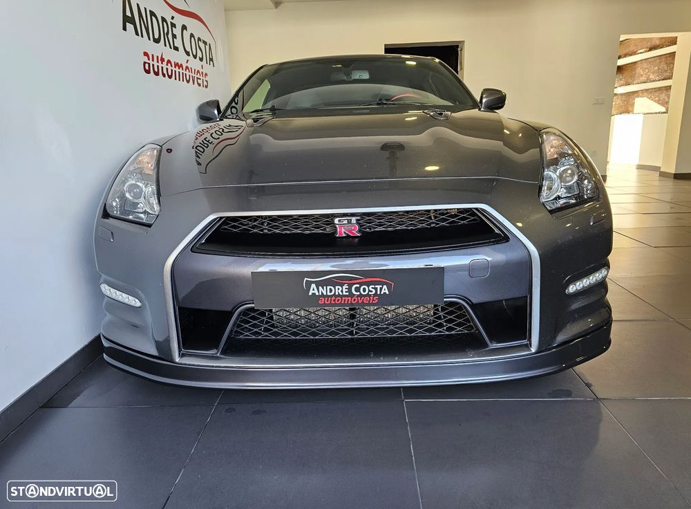 Nissan GT-R 3.8 V6 Black Edition - 11