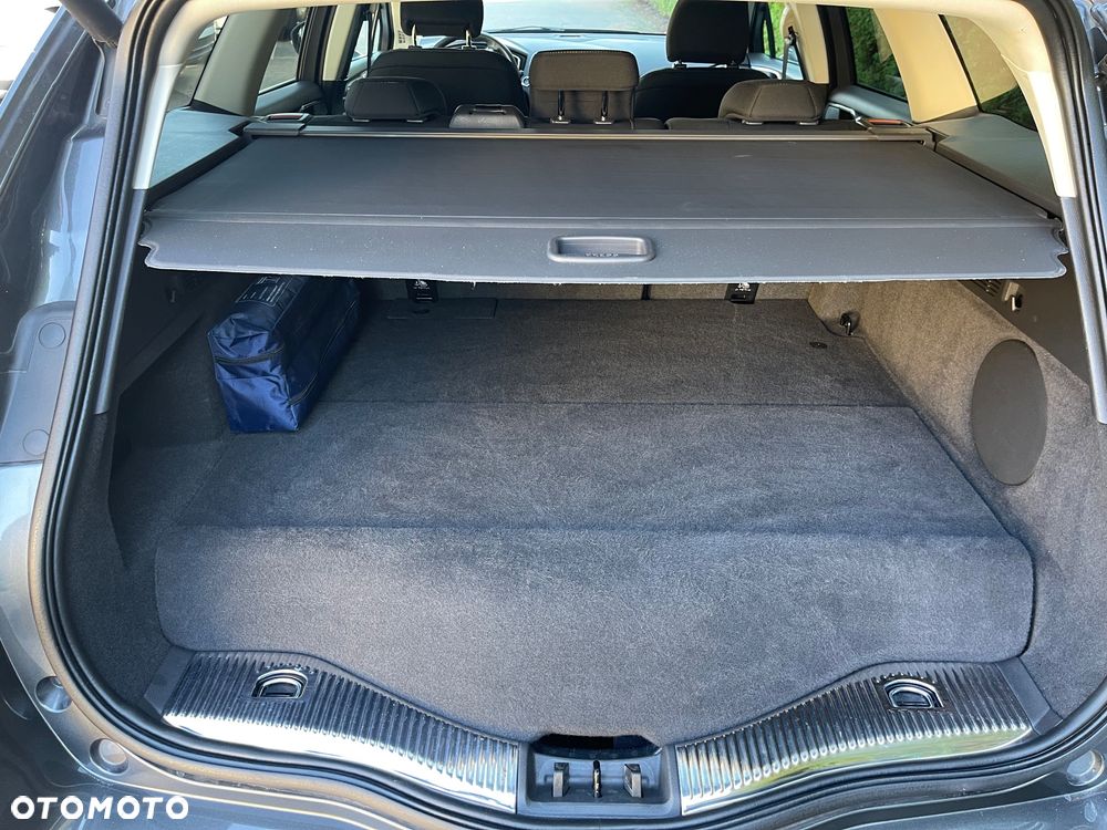 Ford Mondeo 2.0 Hybrid Titanium - 25