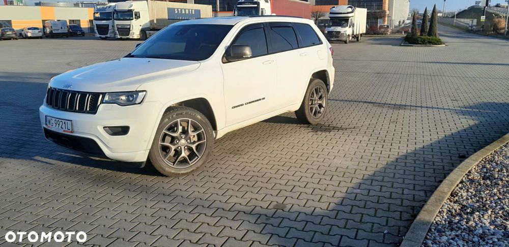 Jeep Grand Cherokee - 1