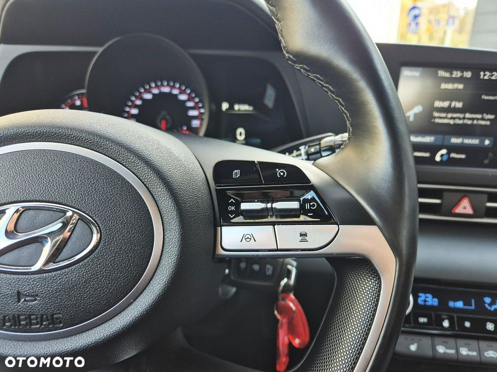 Hyundai Elantra - 15