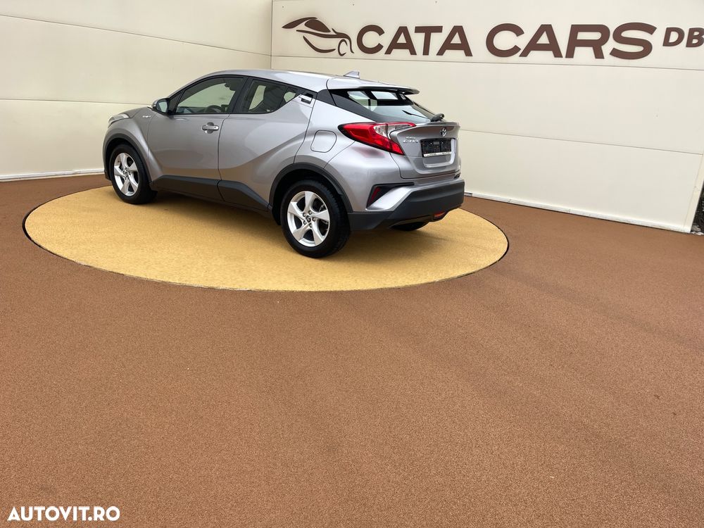 Toyota C-HR - 10