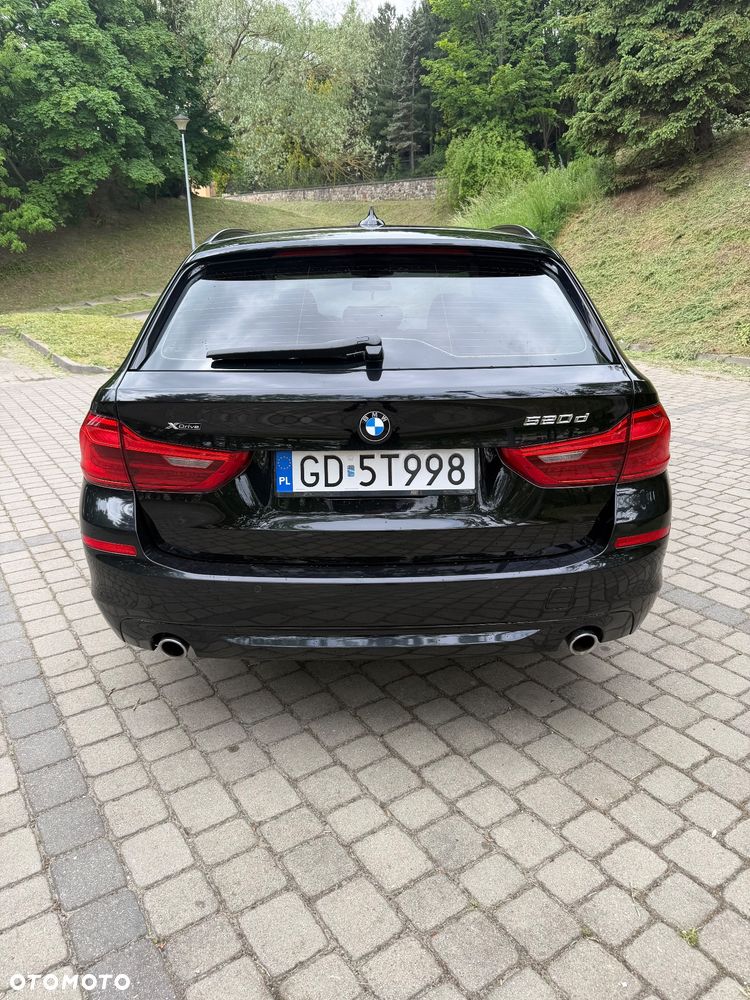 BMW Seria 5 520d xDrive Sport Line sport - 8