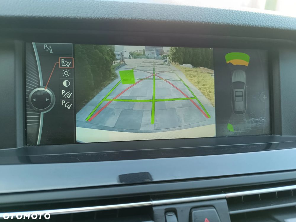 BMW Seria 5 520d - 27