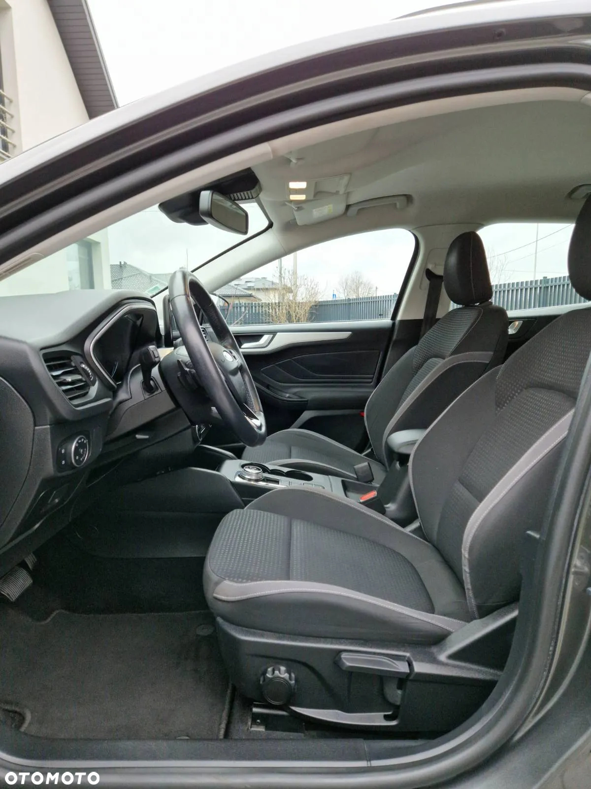 Ford Focus 1.0 EcoBoost Start-Stopp-System Titanium - 27