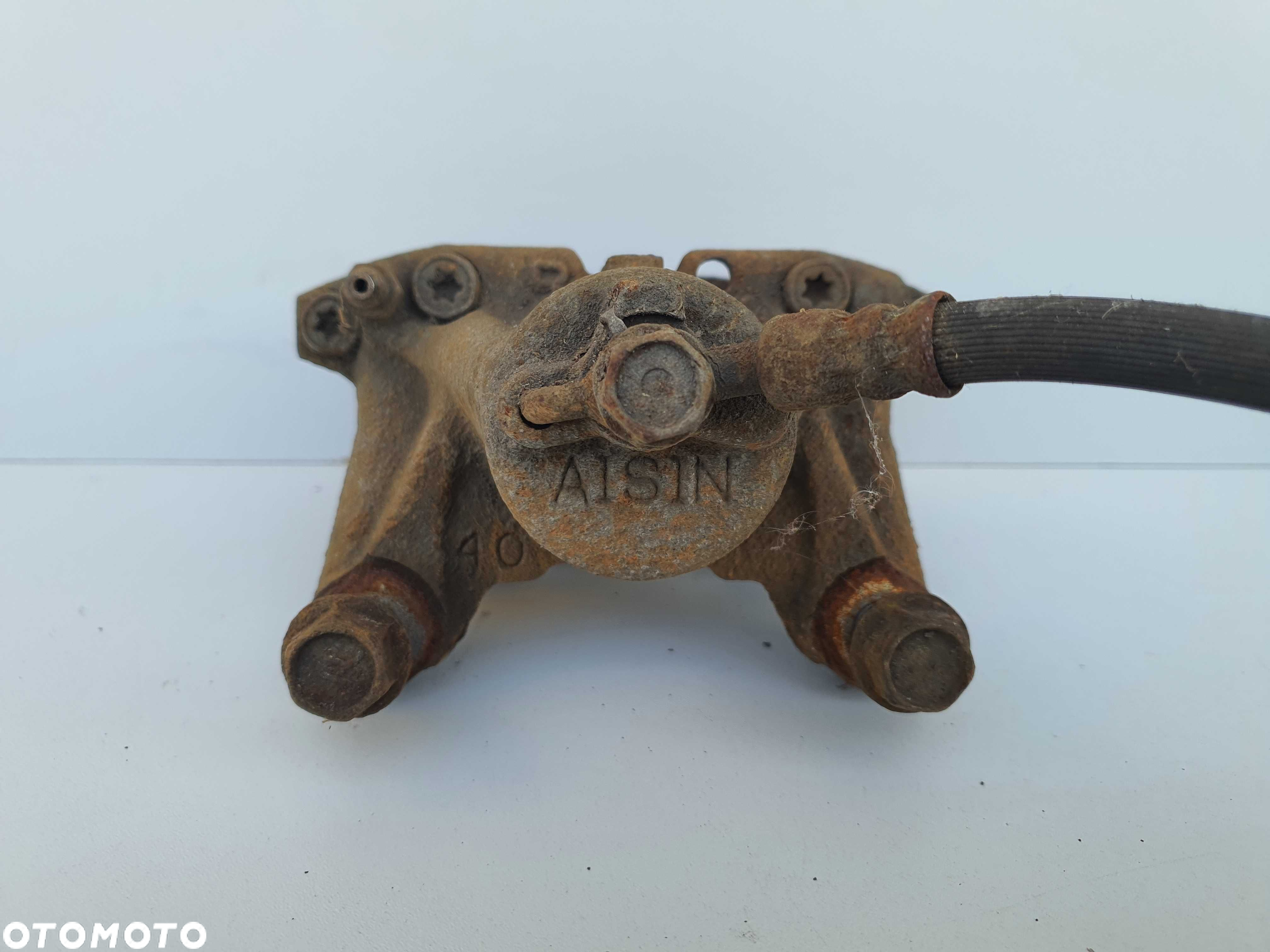 LEXUS IS200 IS300 zacisk hamulcowy prawy tył 99-05 - 3