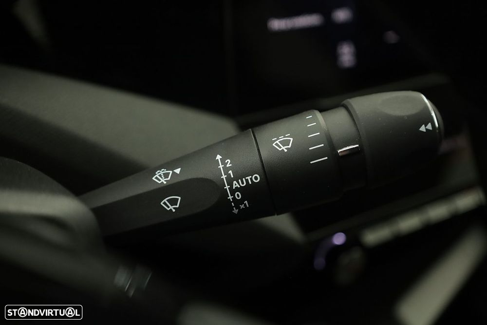 Peugeot 408 1.6 Hybrid Allure e-EAT8 - 18