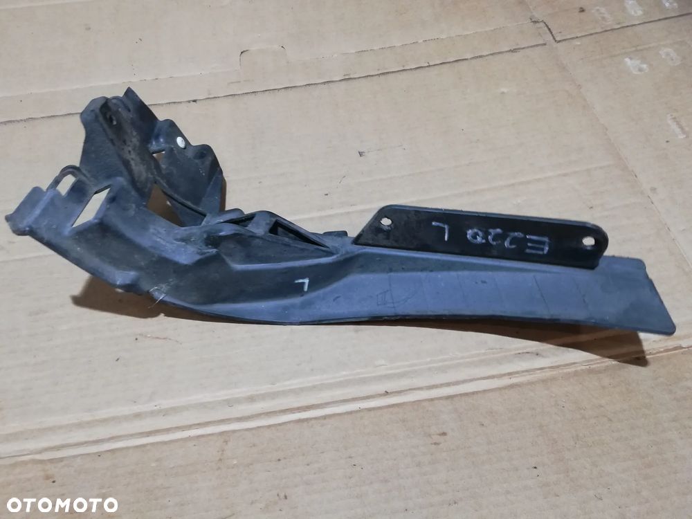 MERCEDES-BENZ W238 E AMG MOCOWANIE ŚLIZG ZDERZAKA LEWY TYŁ A2388858500 - 2