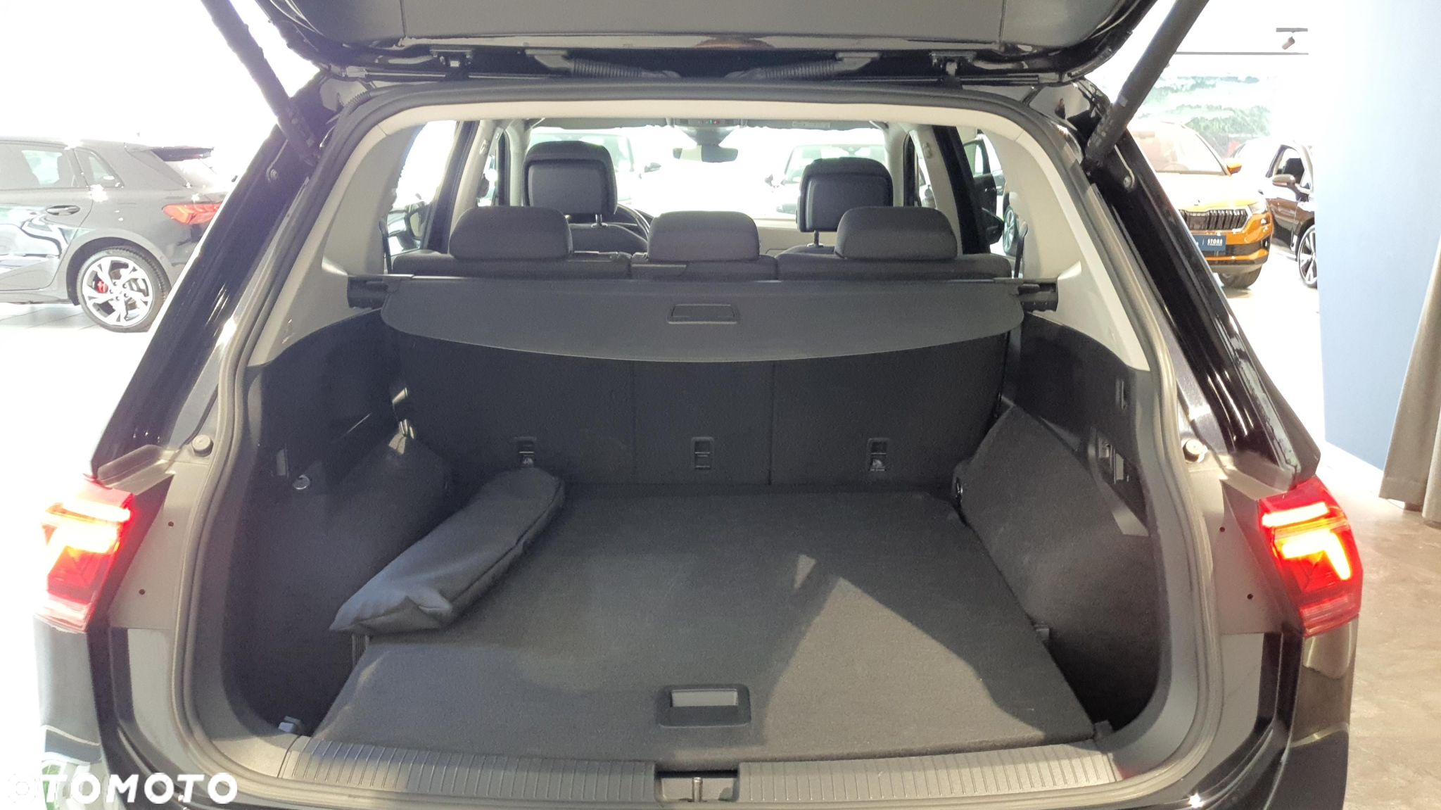 Volkswagen Tiguan Allspace 2.0 TDI 4Mot Elegance DSG - 17