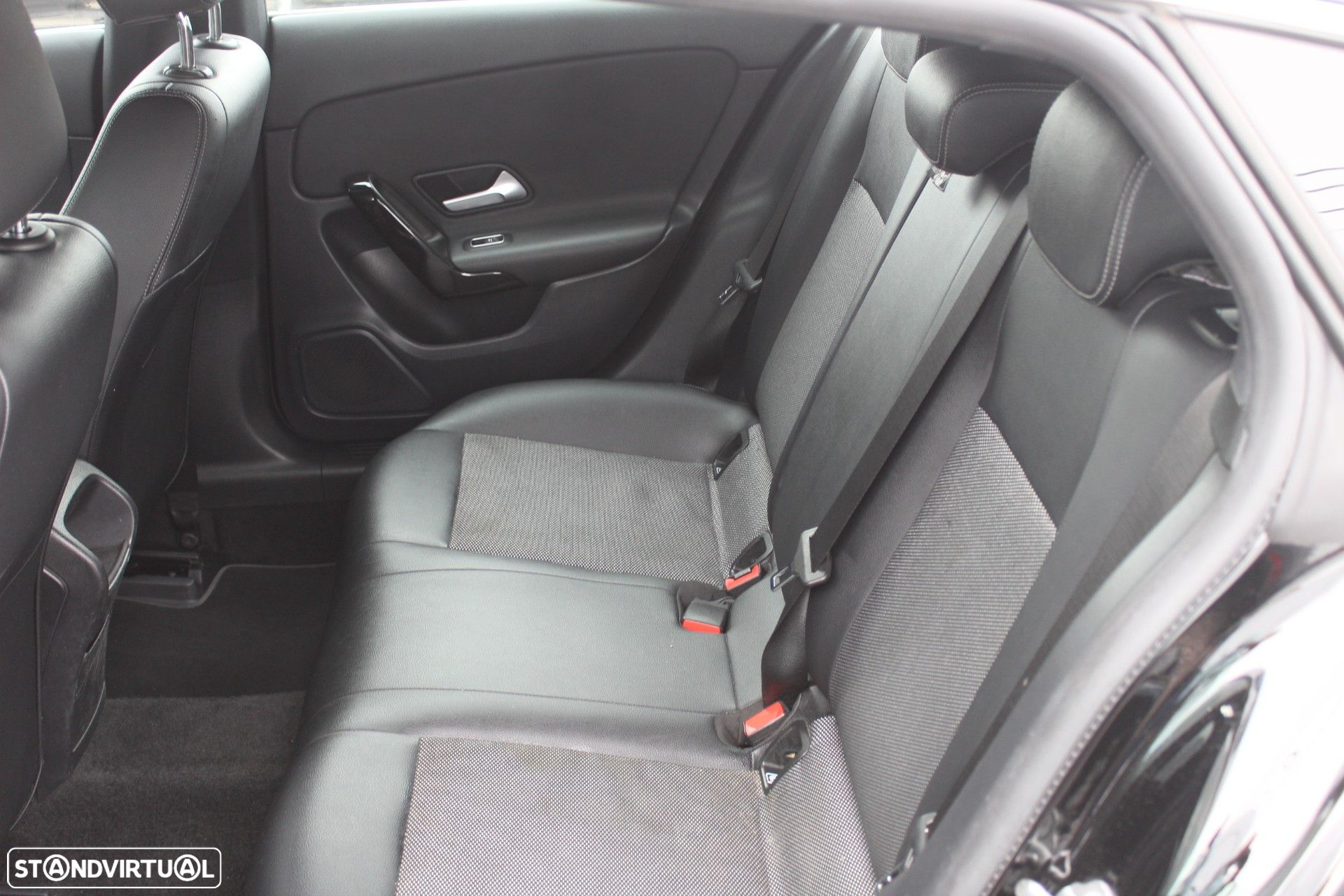 Mercedes-Benz CLA 180 - 10