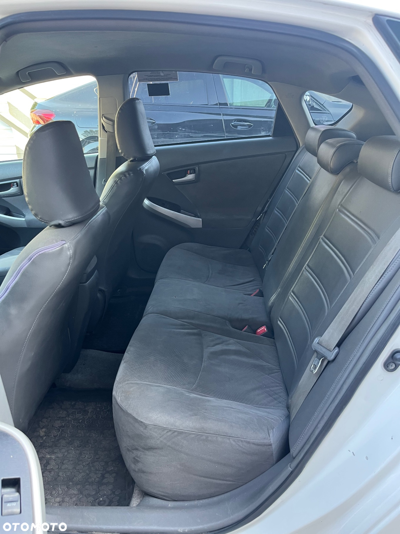 Toyota Prius 1.8 HSD Active - 15