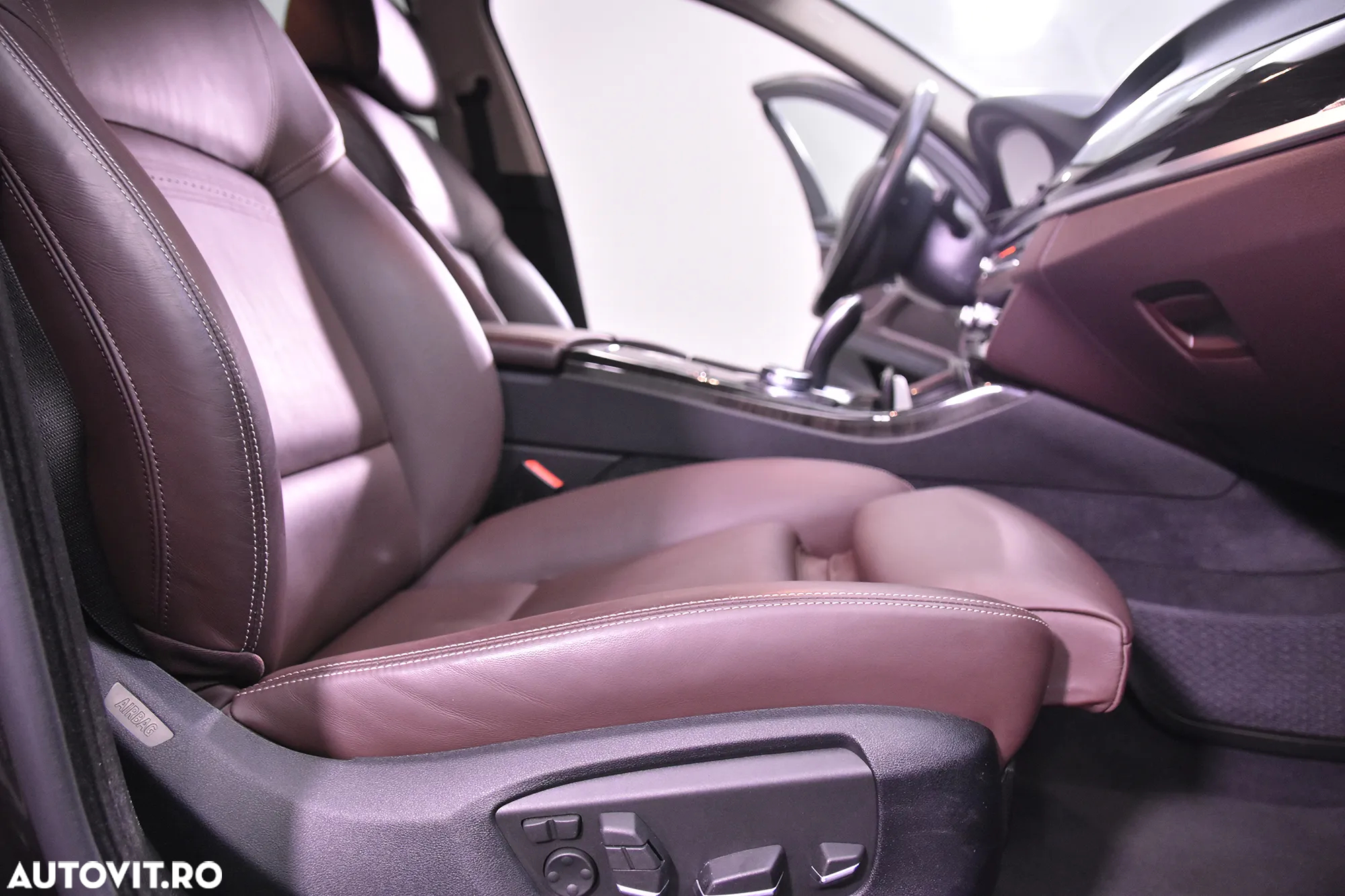 BMW Seria 5 520i Touring Aut. - 11