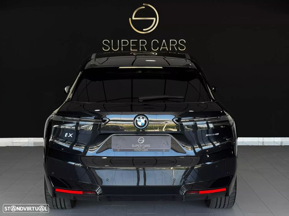 BMW ix xDrive 40 Pack Desportivo - 4