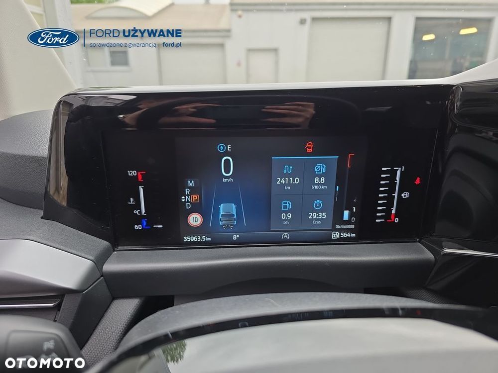Ford Tourneo Custom - 18