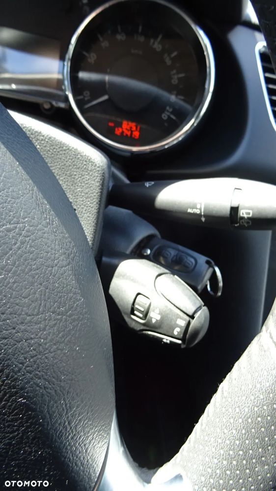 Peugeot 3008 HDi FAP 150 Premium - 18