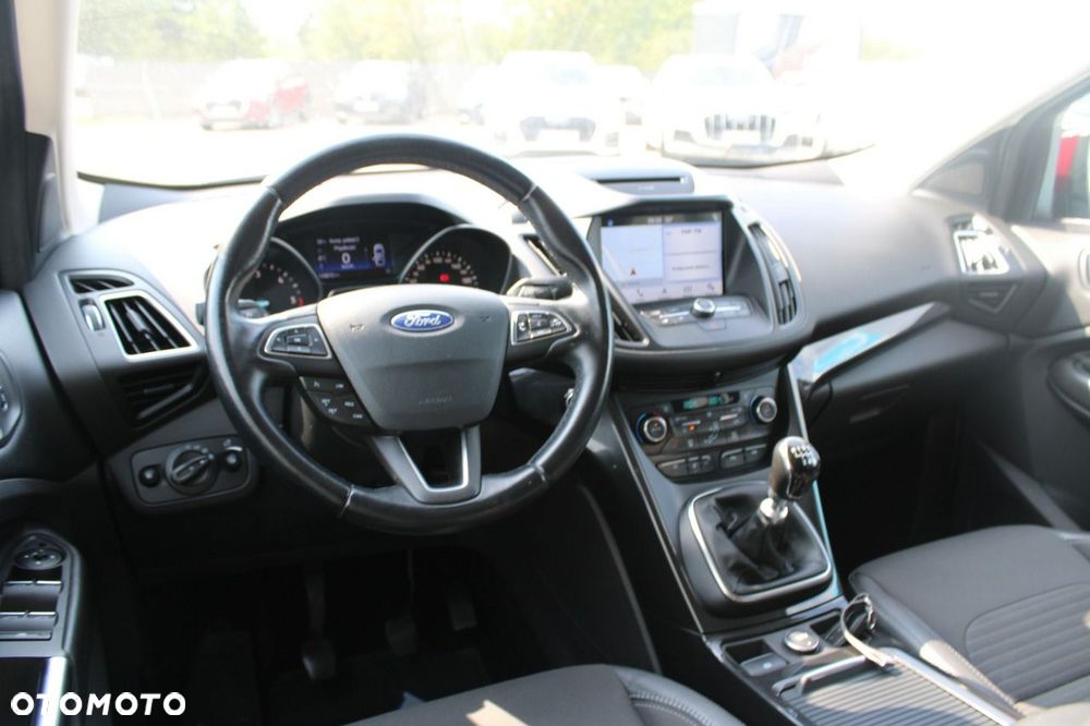 Ford Kuga - 16