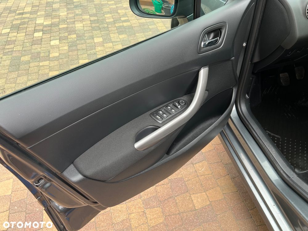 Peugeot 308 1.6 HDi Premium - 13