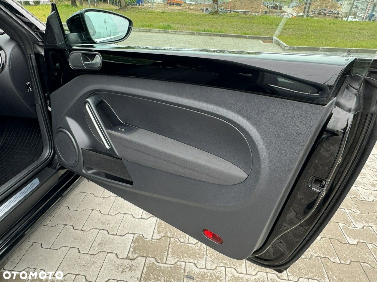 Volkswagen New Beetle - 33