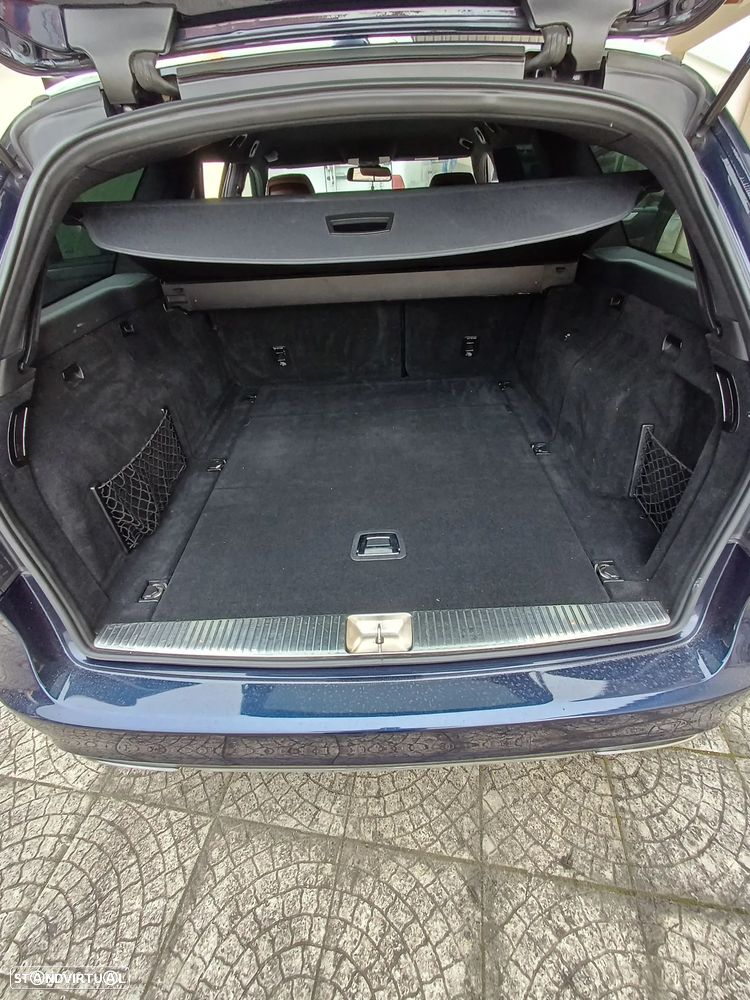 Mercedes-Benz E 300 - 7