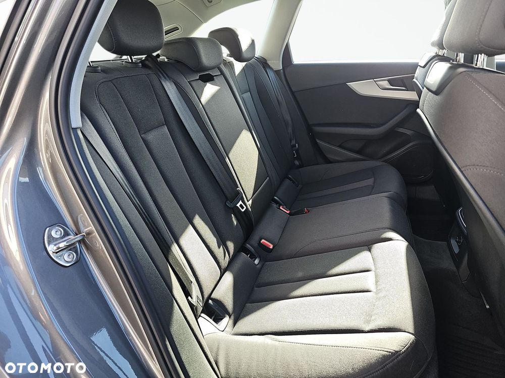 Audi A4 Avant - 17