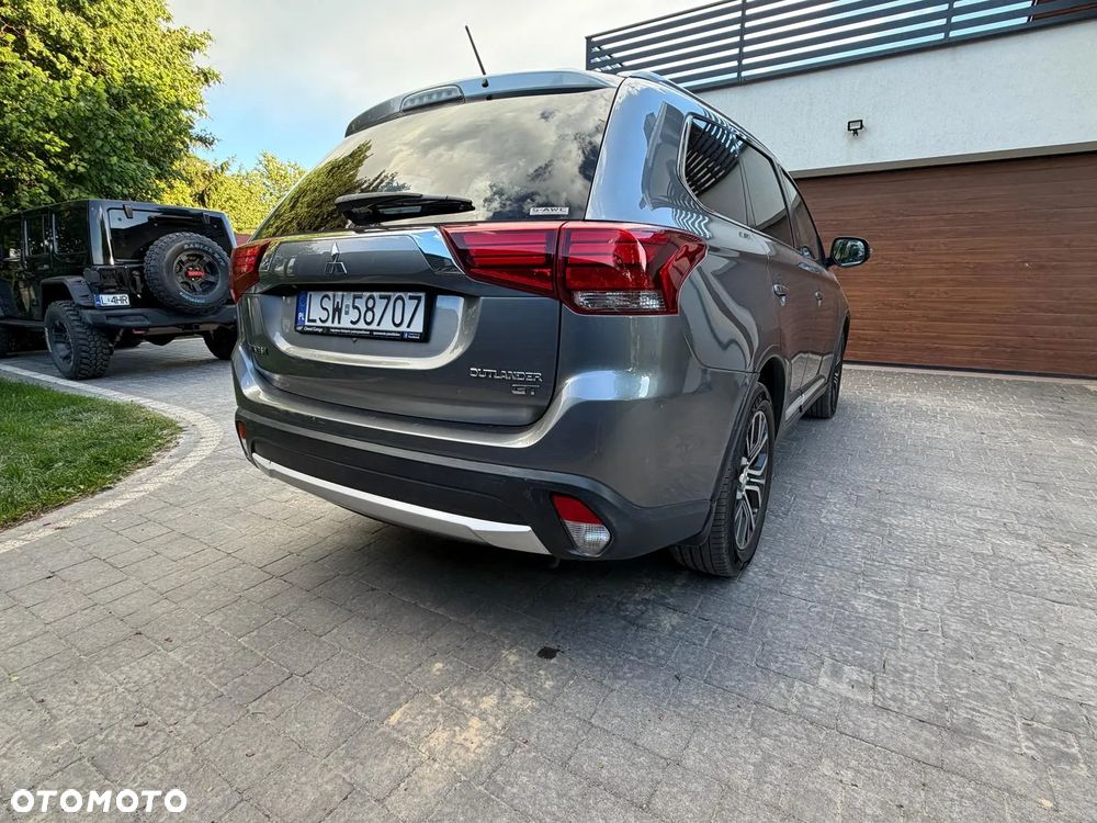 Mitsubishi Outlander - 7
