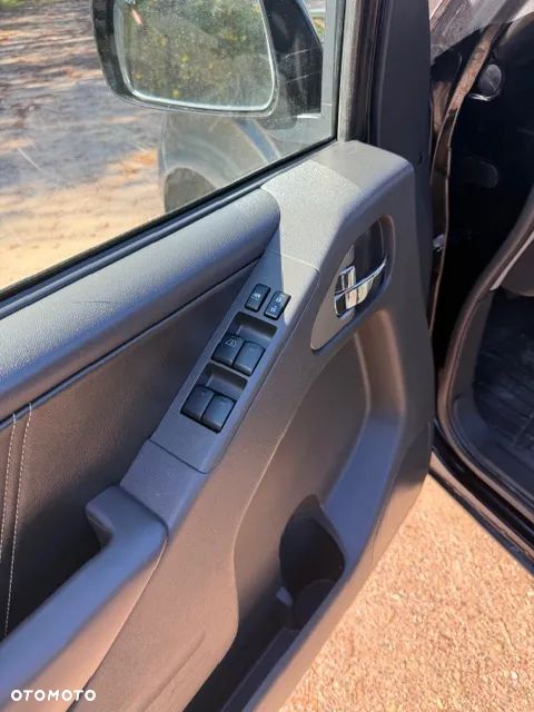 Nissan Frontier - 13