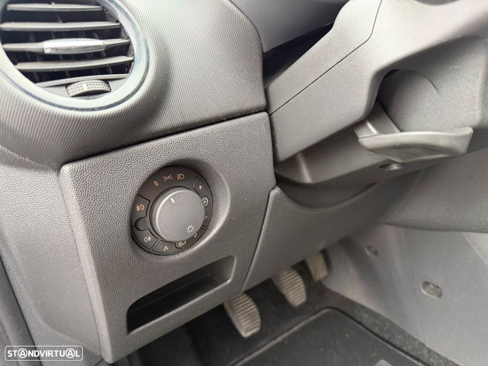 Opel Corsa 1.3 CDTi Enjoy - 23