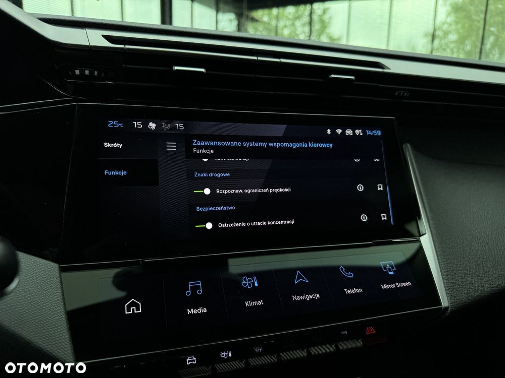 Peugeot 308 1.5 BlueHDi Allure S&S - 32