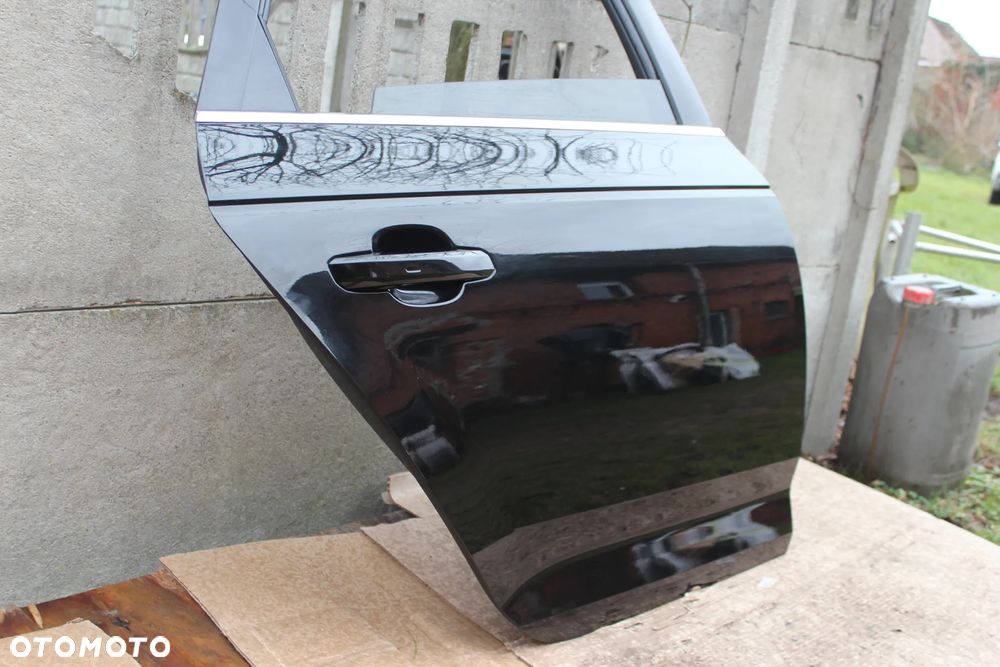 DRZWI TYLNE PRAWE AUDI A4 B9 AVANT LY9T 2017 - 12