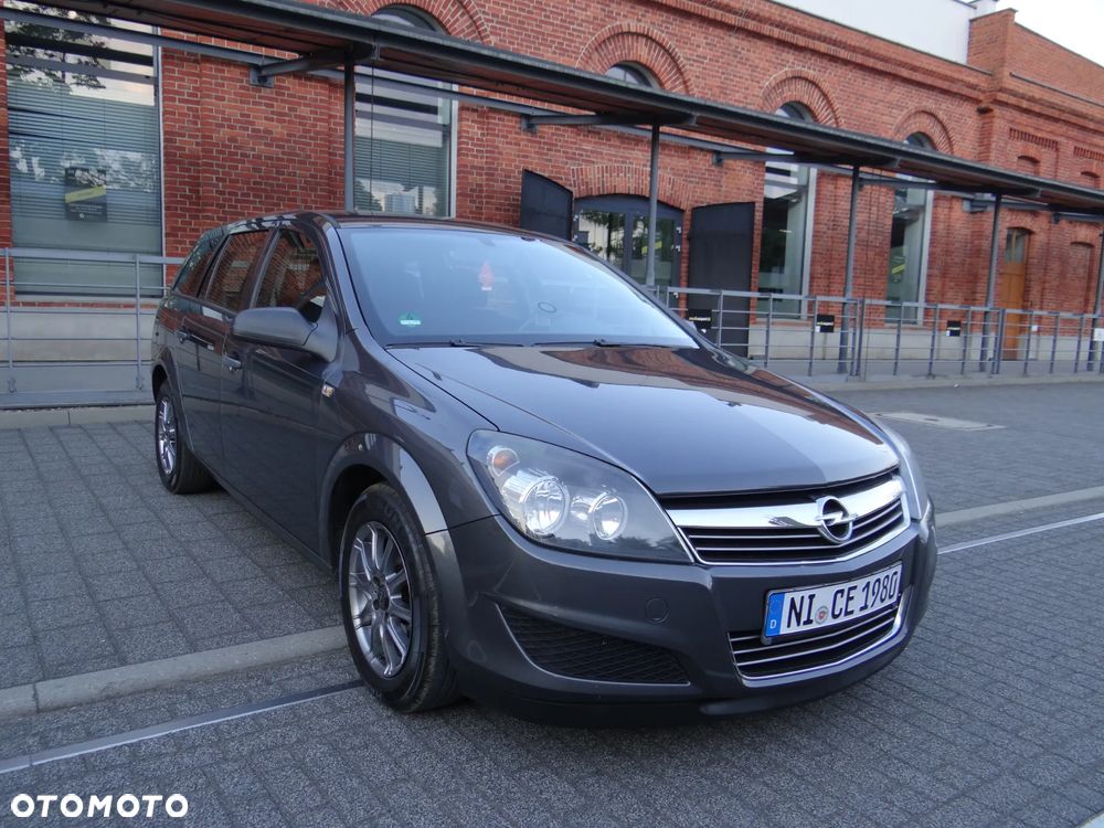 Opel Astra 1.4 - 8