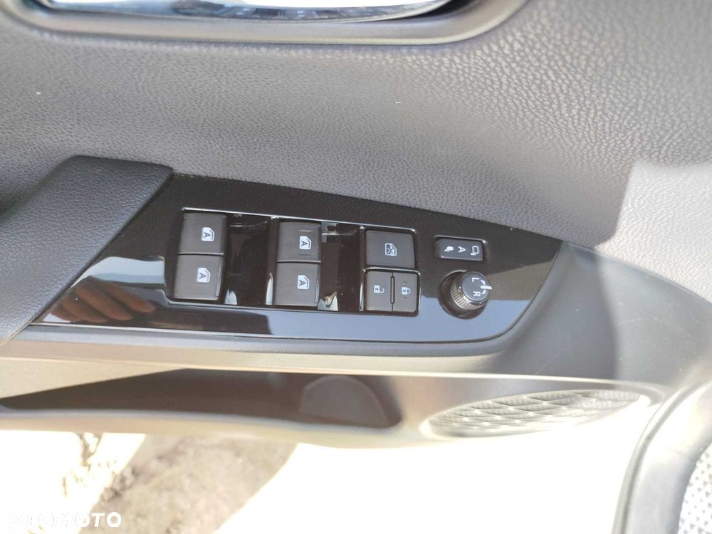 Toyota Prius - 6