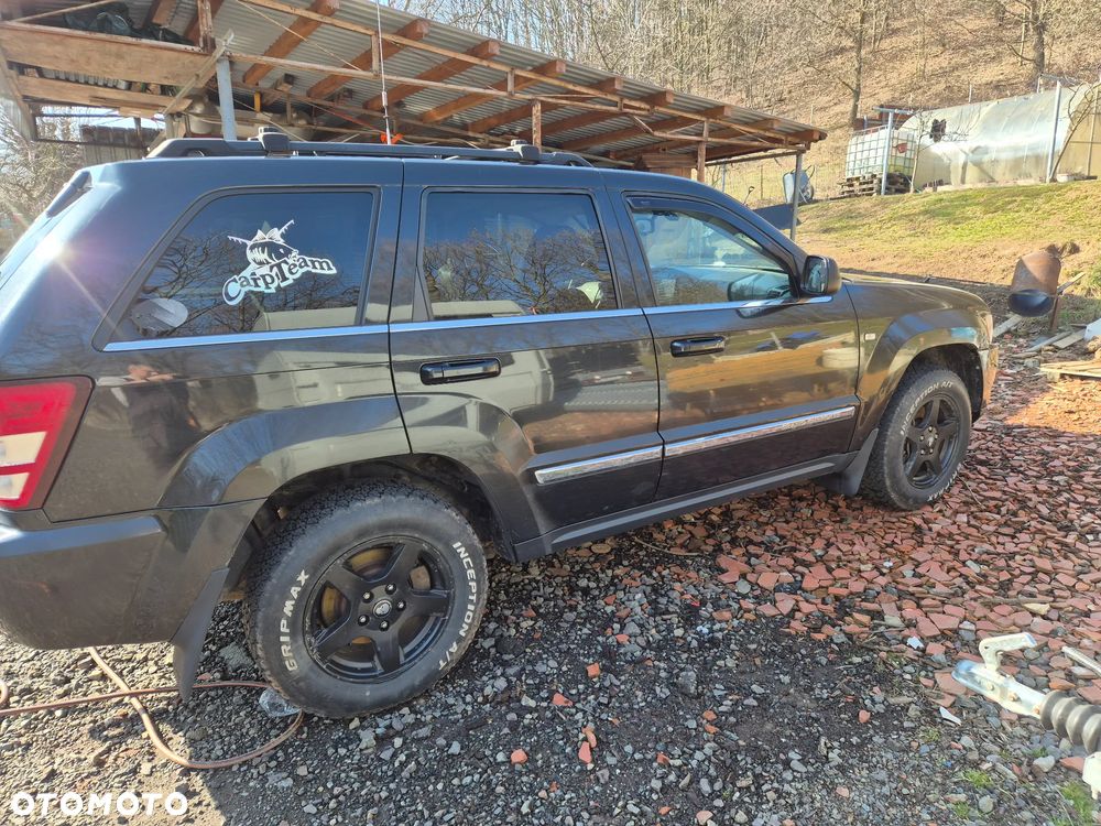 Jeep Grand Cherokee - 14