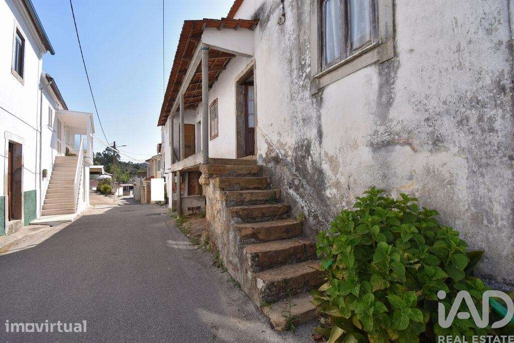 Moradia geminada T3 em São Miguel, Santa Eufémia e Rabaçal de 310 m2 - Grande imagem: 5/31