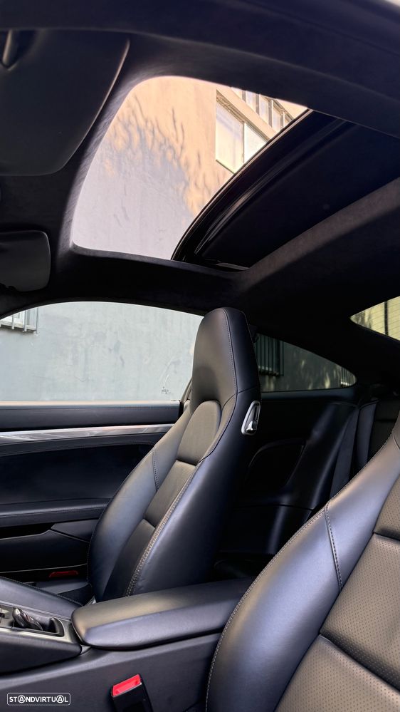 Porsche 911 (991) Carrera 4 S PDK - 12