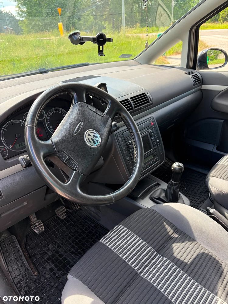 Volkswagen Sharan 2.0 TDI Comfortline - 6