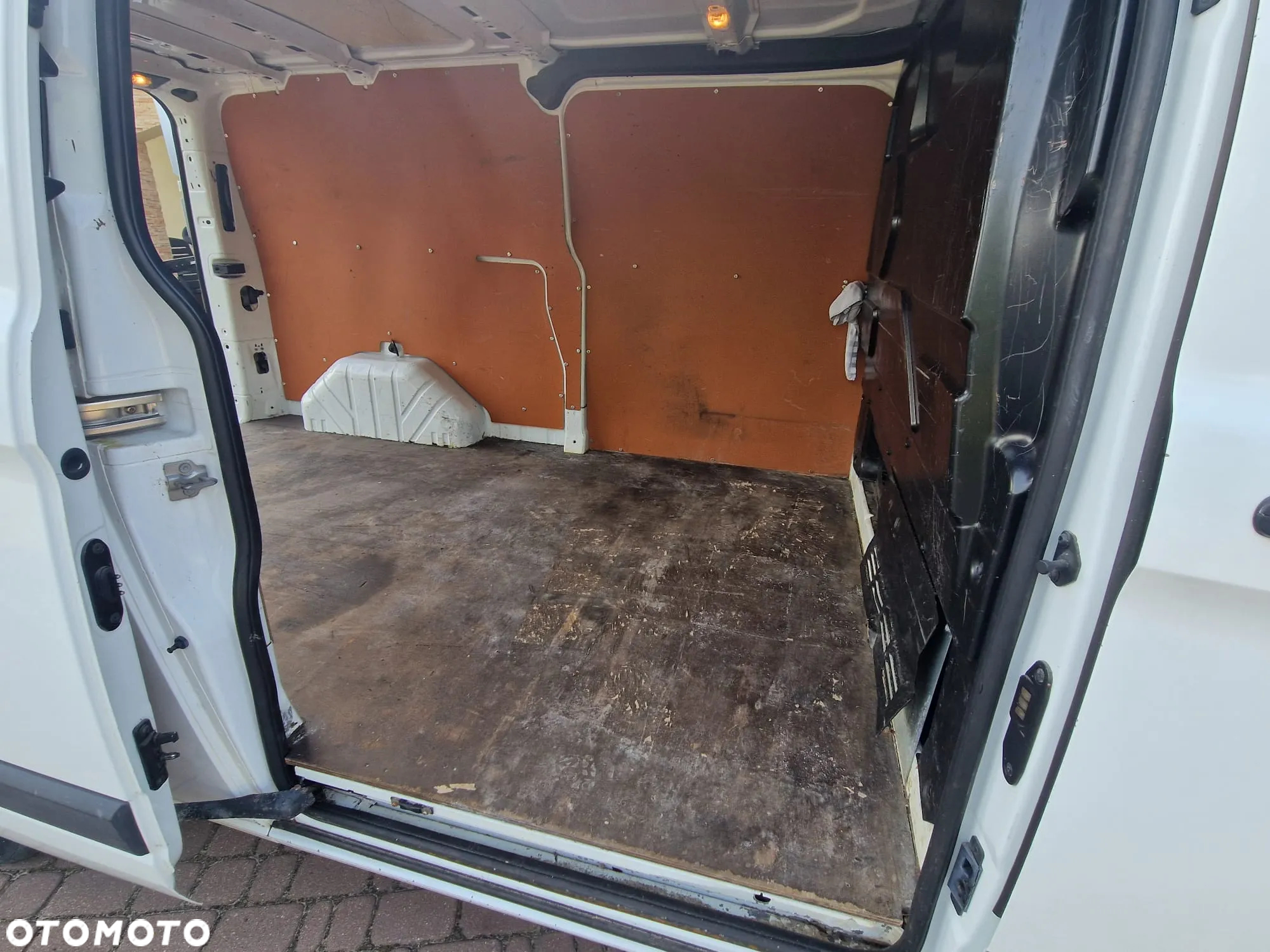 Ford Transit Custom - 13