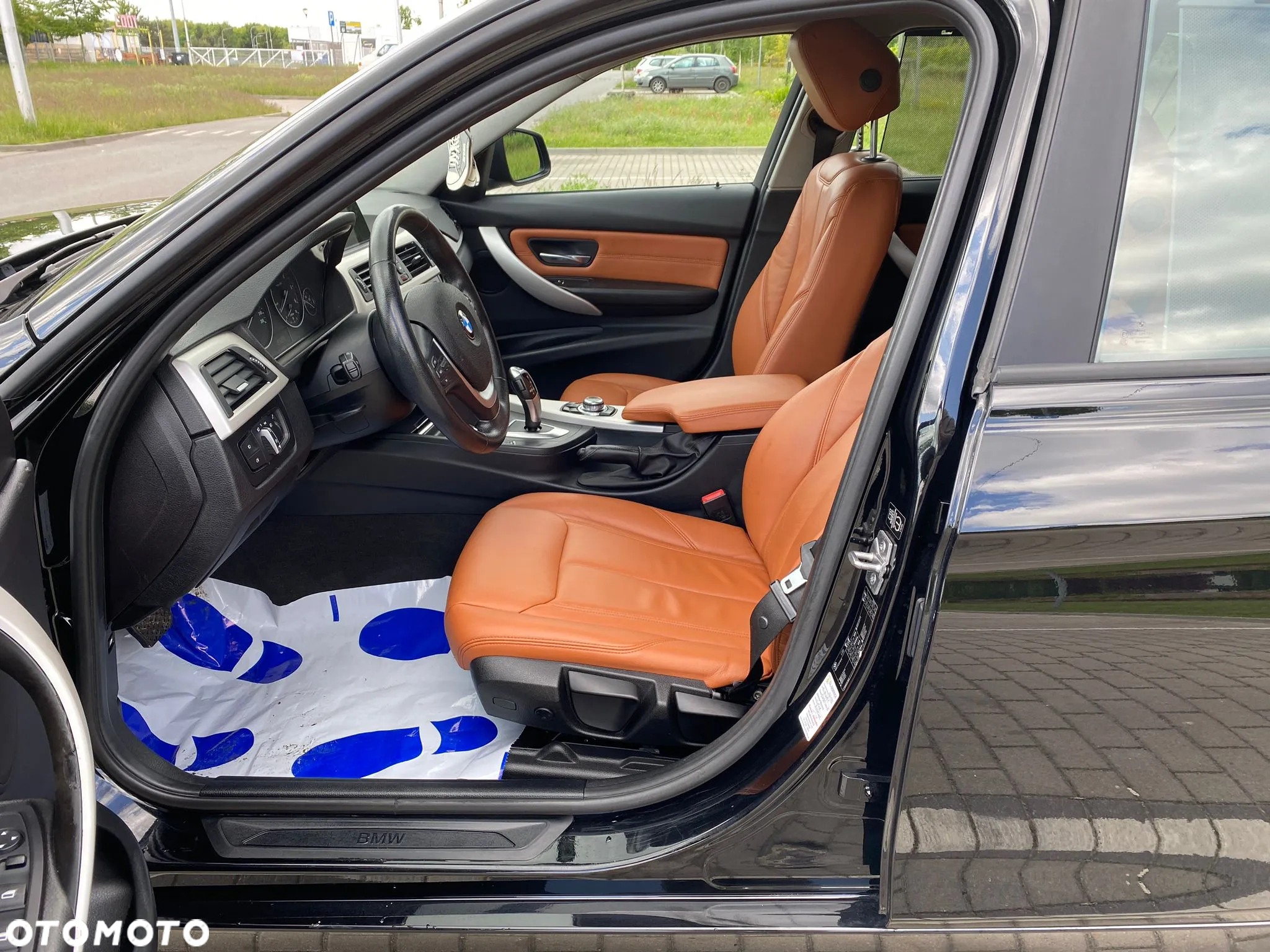 BMW Seria 3 320d Touring Luxury Line - 17