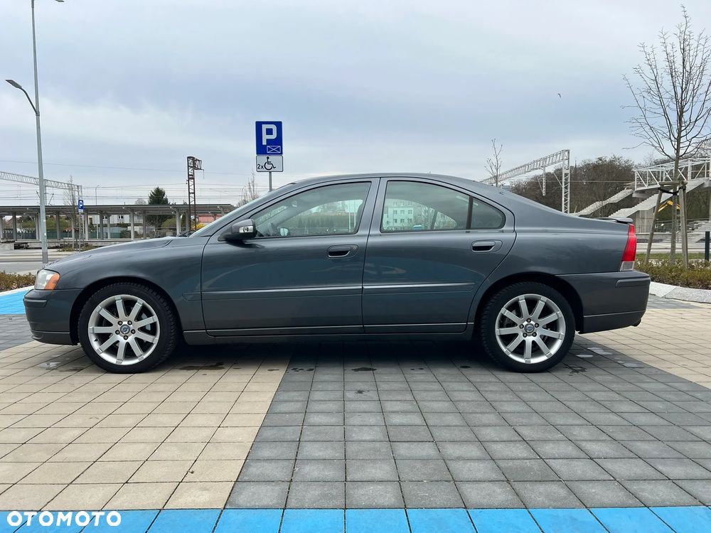Volvo S60 2.4D Diament - 3