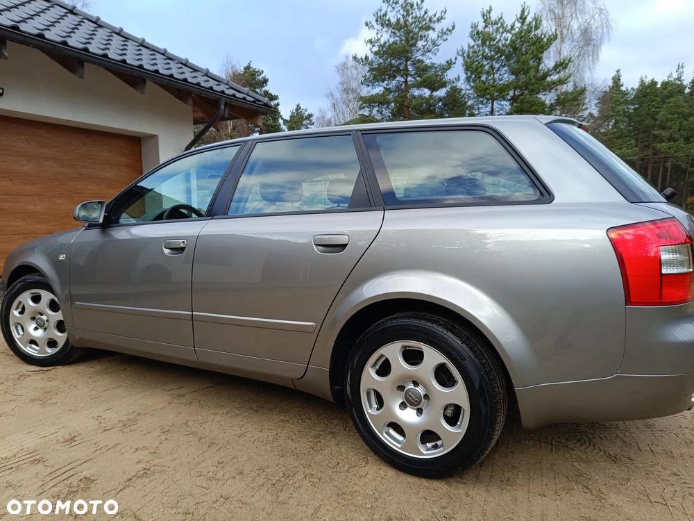 Audi A4 Avant - 28
