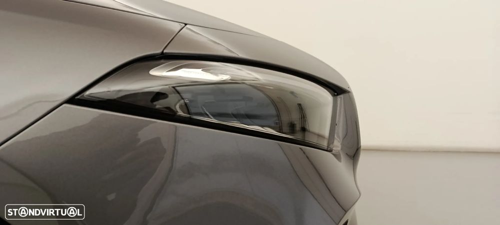 Mercedes-Benz A 250 e - 30