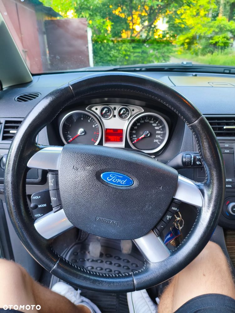 Ford C-MAX 1.8 Ghia - 11