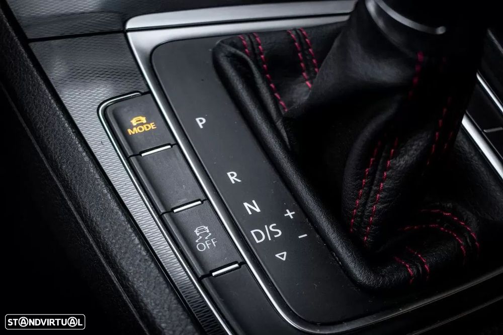 VW Golf 2.0 TSi GTi DSG - 23