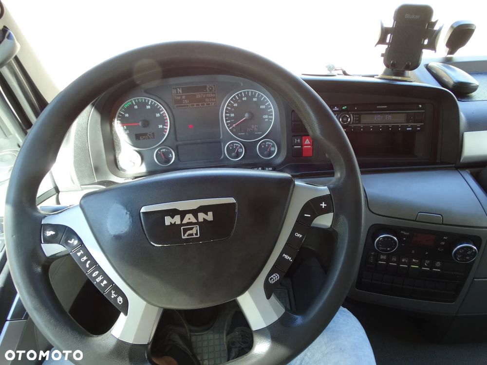 MAN TGS 18.360 burto-plandeka, sypialny, 1 właściciel - 9