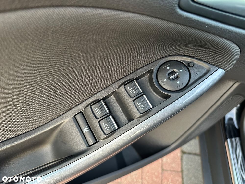 Ford Focus 1.6 EcoBoost Gold X (Trend) - 14