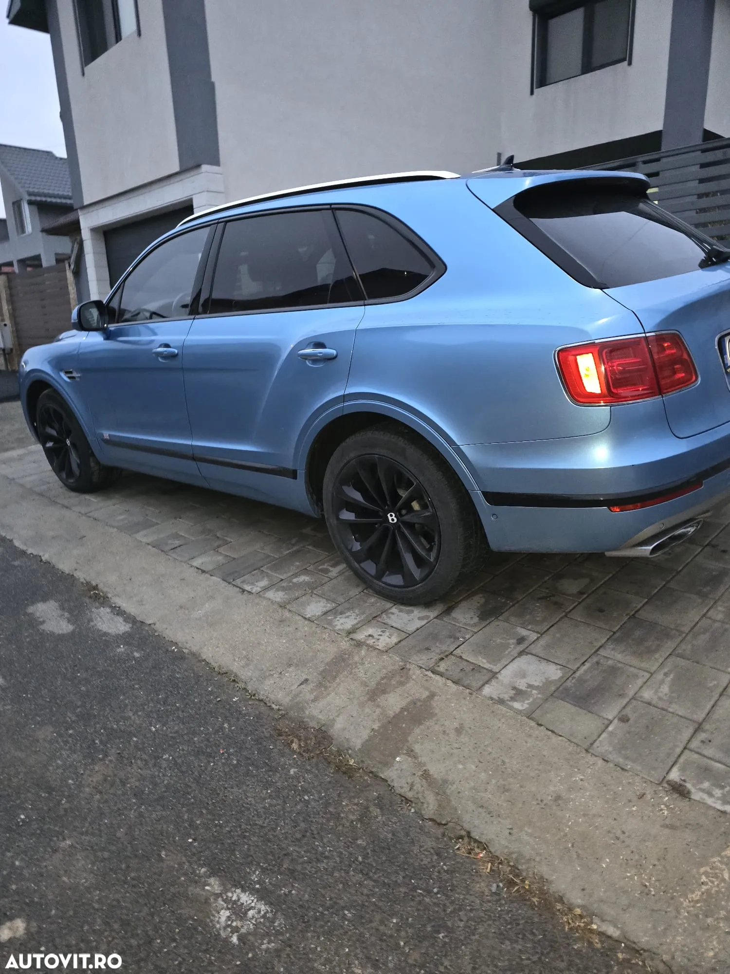 Bentley Bentayga W12 - 3