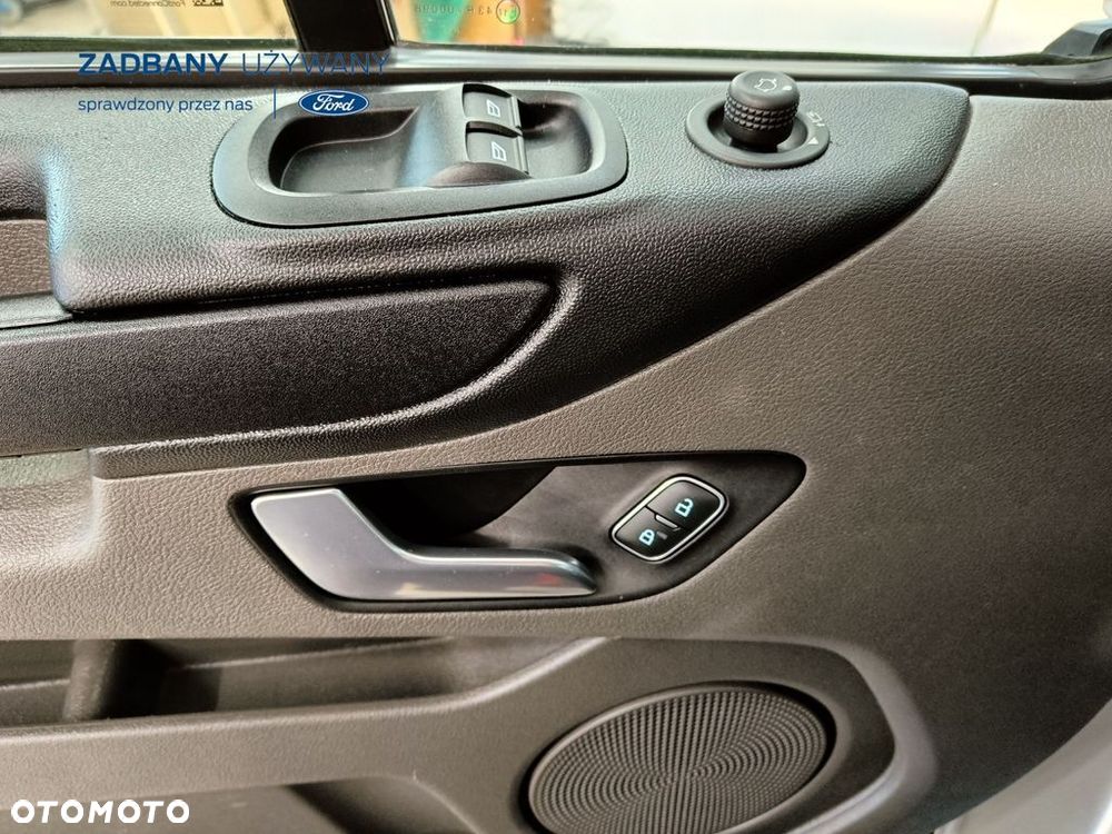 Ford Transit Custom 320 L2H1 PKW VA MH Trend - 15