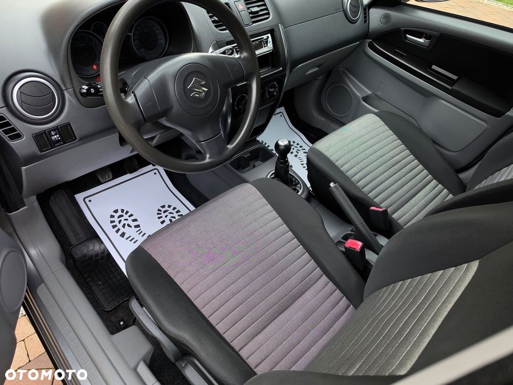 Suzuki SX4 - 18